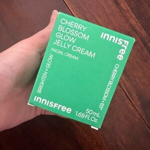 INNISFREE Cherry Blossom Glow Jelly Cream Facial Cream 1.69oz SEALED Exp 11/2027